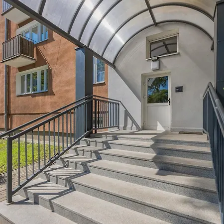 Lägenhet Spacious Close To Warsaw For 5 People By Renters *