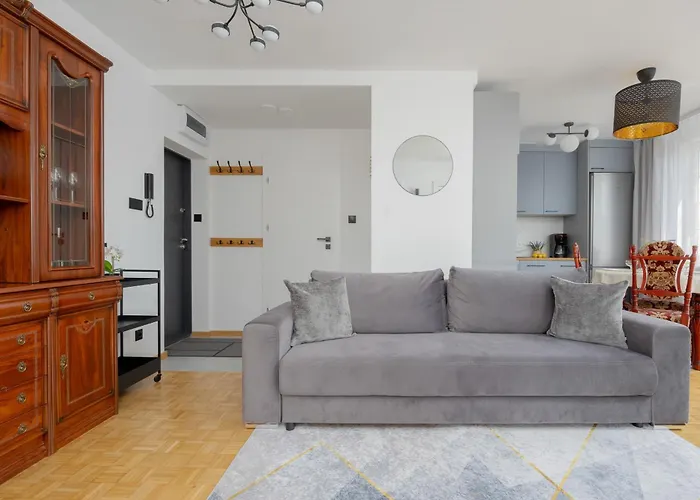 Apartament Spacious Close To Warsaw For 5 People By Renters