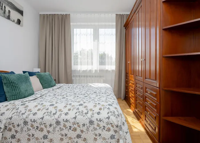 Apartament Spacious Close To Warsaw For 5 People By Renters Konstancin-Jeziorna