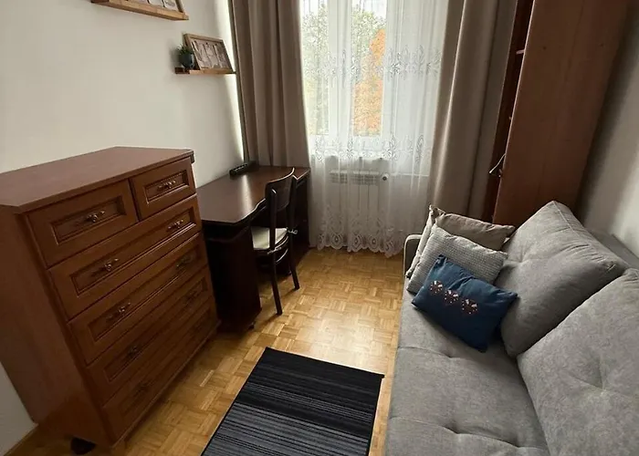 Spacious Close To Warsaw For 5 People By Renters * Konstancin-Jeziorna